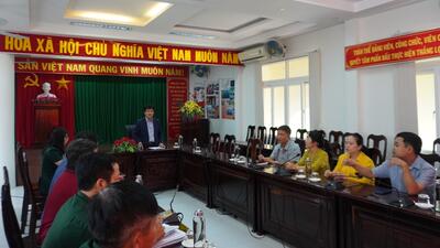 Hình ảnh hoạt động bàn giao kết quả nhiệm vụ khoa học và công nghệ đưa vào ứng dụng trong thực tiễn sản xuất, đời sống cho các cơ quan, đơn vị