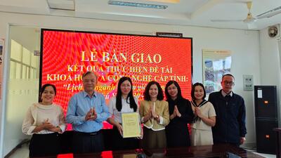 Hình ảnh hoạt động bàn giao kết quả nhiệm vụ khoa học và công nghệ cấp tỉnh: “Lịch sử ngành Tuyên giáo Đảng bộ tỉnh Phú Yên 1930 - 2020”